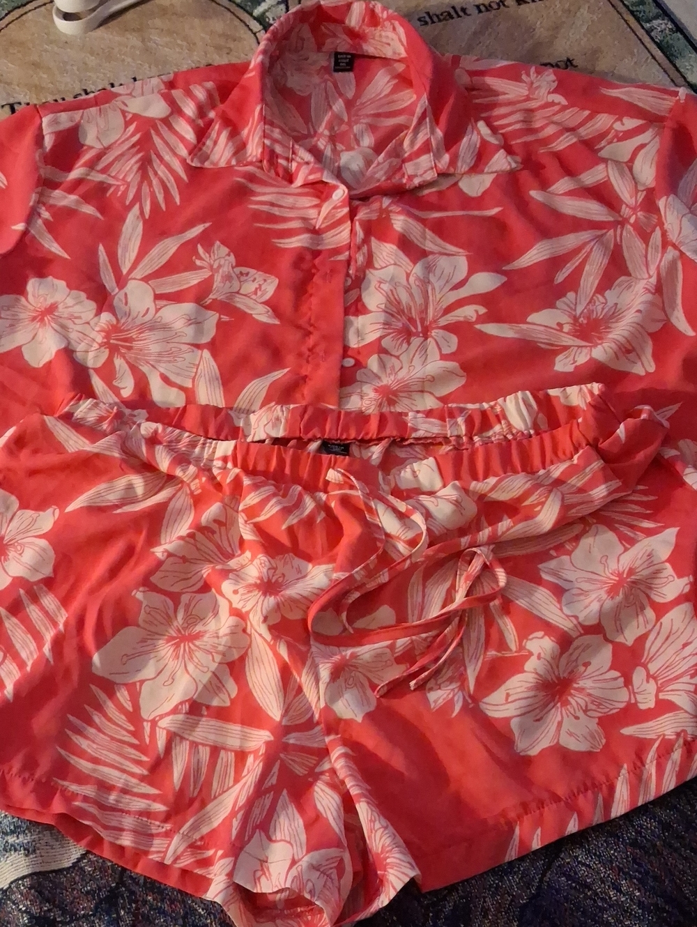 SHEIN Coral and White Floral Drawstring Bermuda Shorts Set